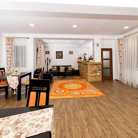 Casa Dealul Melcilor Hotel บราชอฟ ภายนอก รูปภาพ